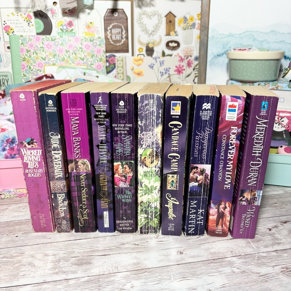 Lot Of 10 Historical Romance Novels Paperback Books Vintage Deveraux Rogers HR